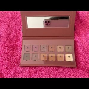 🆕 Illamasqua | Unveiled Artistry Palette